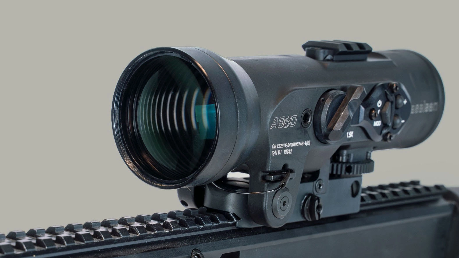 A960 1.5x-6x Gündüz Nişangahı